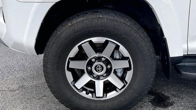 2022 Toyota 4Runner TRD Off-Road
