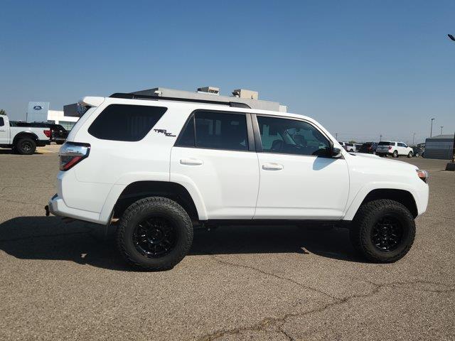 2022 Toyota 4Runner TRD Off-Road — photo 1 of 12