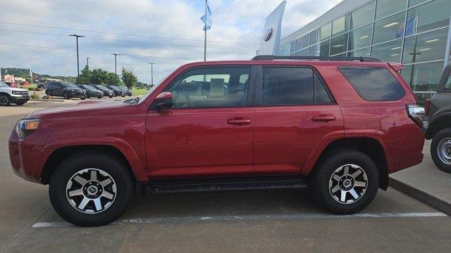 2024 Toyota 4Runner TRD Off-Road