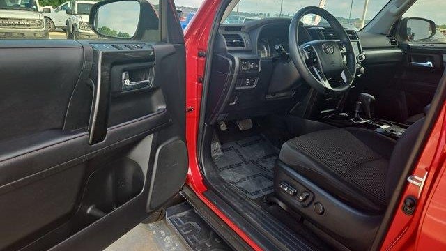 2024 Toyota 4Runner TRD Off-Road