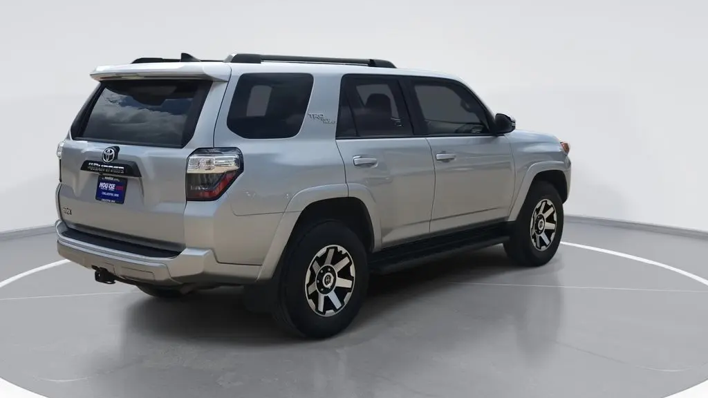 2024 Toyota 4Runner TRD Off-Road