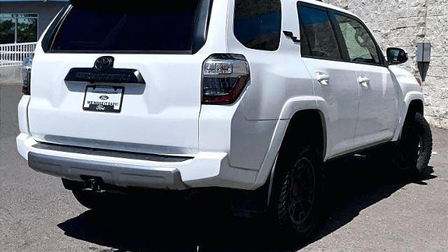 2022 Toyota 4Runner TRD Off-Road Premium
