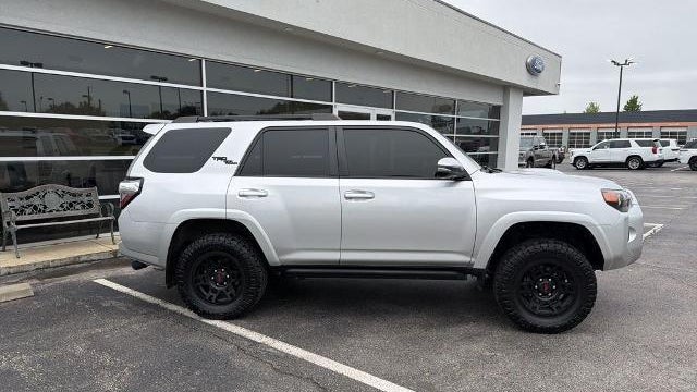 2022 Toyota 4Runner TRD Off-Road Premium