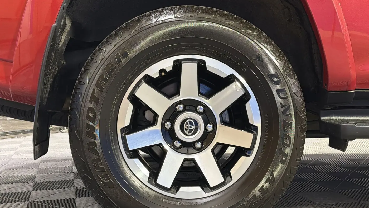 2024 Toyota 4Runner TRD Off-Road