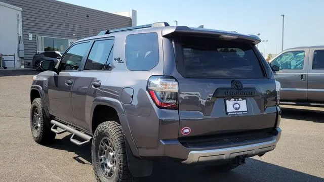 2023 Toyota 4Runner TRD Off-Road