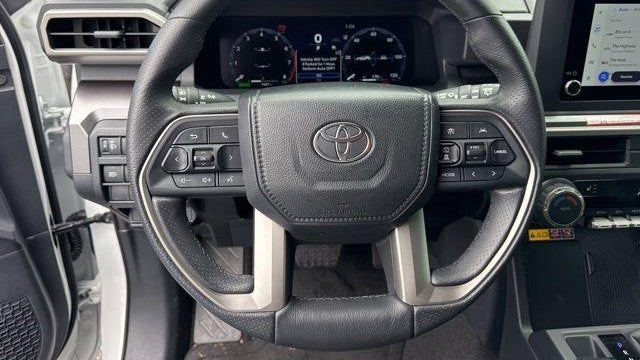 2025 Toyota 4Runner TRD Off-Road HV