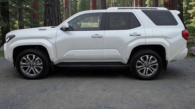2025 Toyota 4Runner TRD Off-Road HV