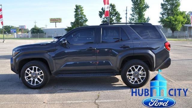 2025 Toyota 4Runner TRD Off-Road HV