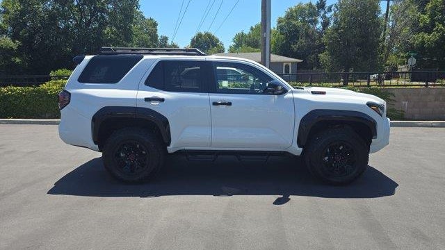 2025 Toyota 4Runner TRD Off-Road HV