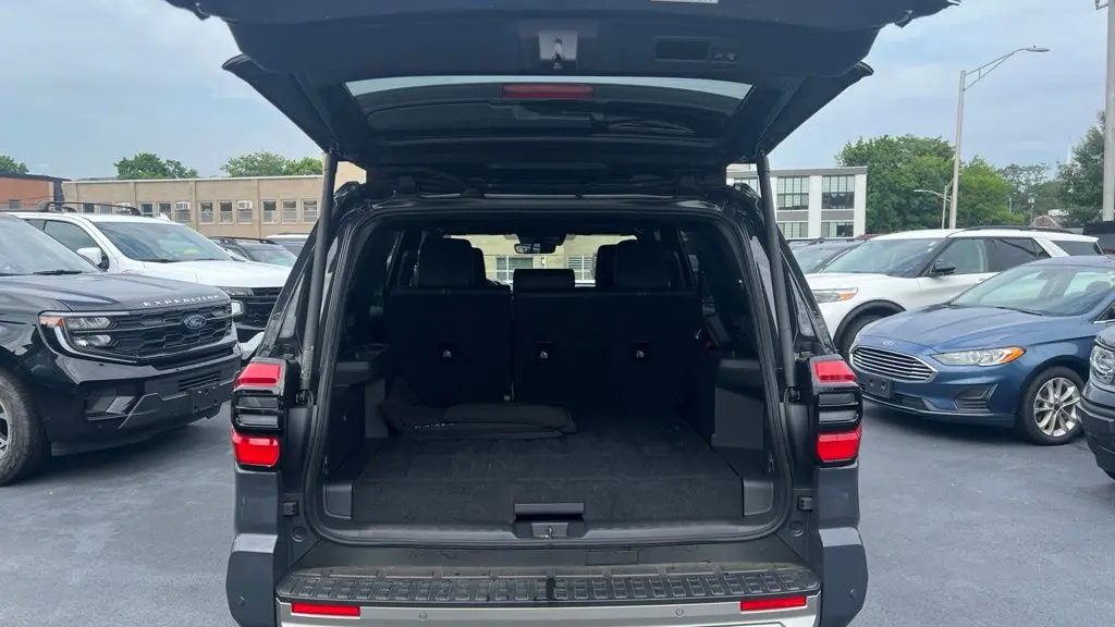 2026 Toyota 4Runner Platinum HV