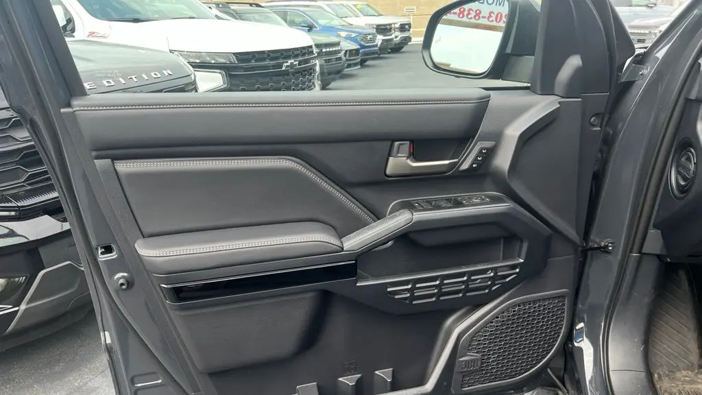 2026 Toyota 4Runner Platinum HV