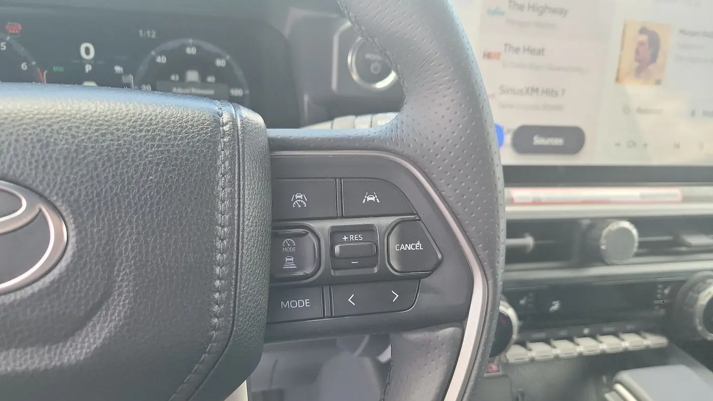 2025 Toyota 4Runner TRD Off-Road HV