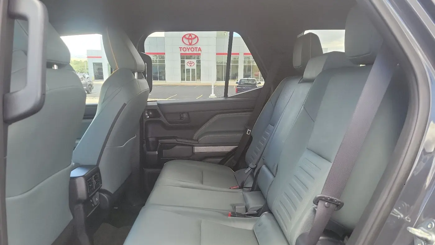2025 Toyota 4Runner TRD Off-Road HV