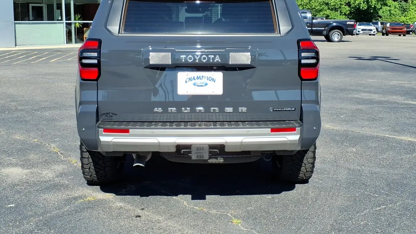 2026 Toyota 4Runner Limited HV