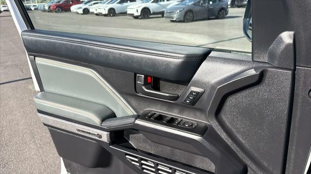 2025 Toyota 4Runner TRD Off-Road HV