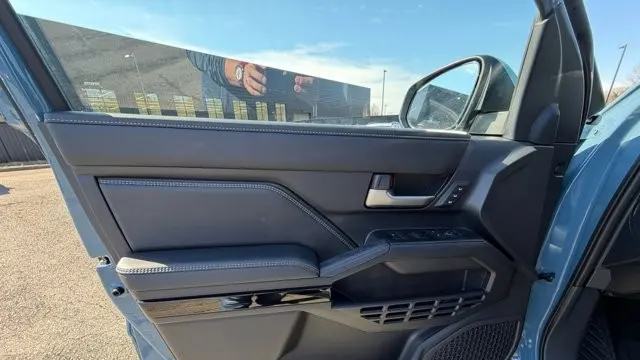 2025 Toyota 4Runner TRD Off-Road HV