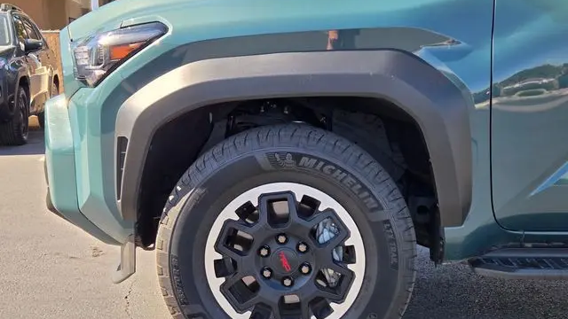 2025 Toyota 4Runner TRD Off-Road HV