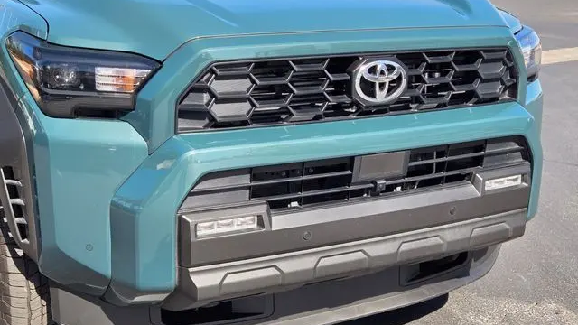 2025 Toyota 4Runner TRD Off-Road HV