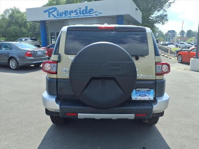 2014 Toyota FJ Cruiser - $26,500