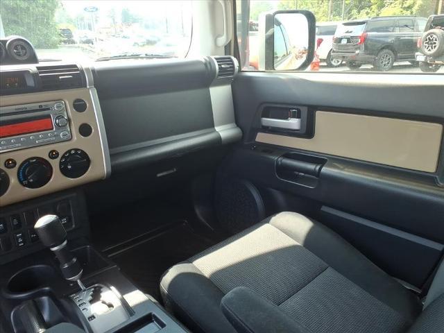 2014 Toyota FJ Cruiser - $26,500