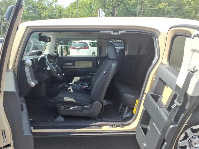 2014 Toyota FJ Cruiser - $26,500