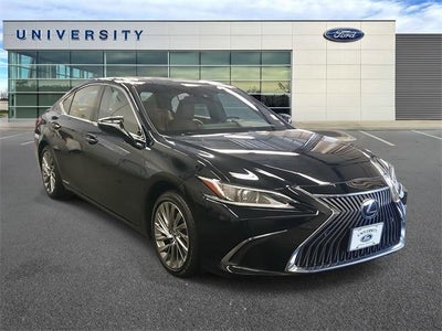 2019 Lexus ES 300H Luxury 4DR Sedan