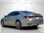 2019 ES 300h Thumbnail 6