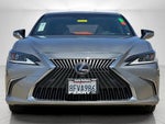 2019 ES 300h Thumbnail 9