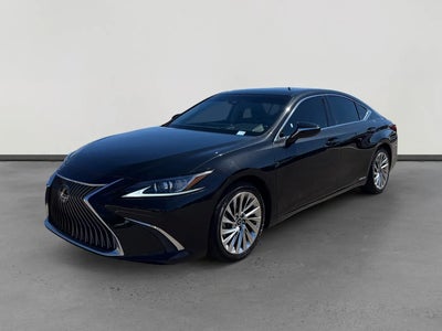 2019 Lexus ES 300H Luxury 4DR Sedan