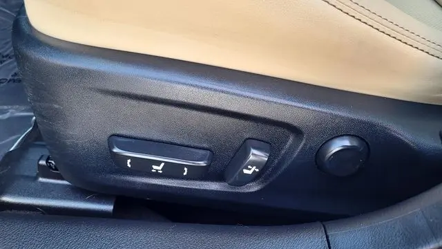 2016 Lexus IS 200t Base
