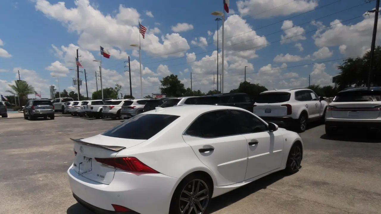 2019 Lexus IS 300 Base