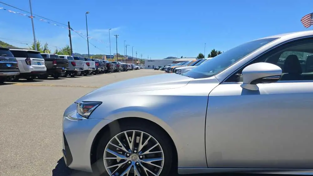2017 Lexus IS 200t Base