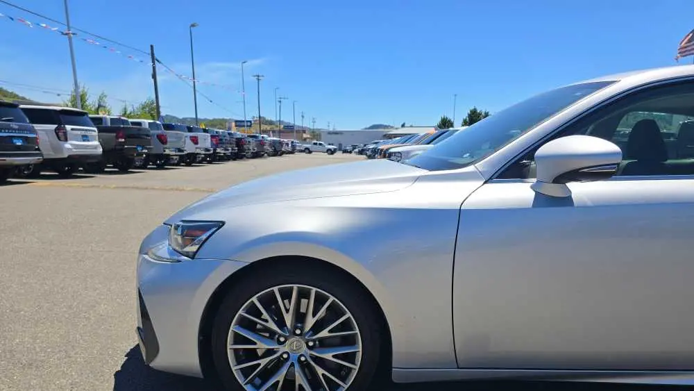 2017 Lexus IS 200t Base