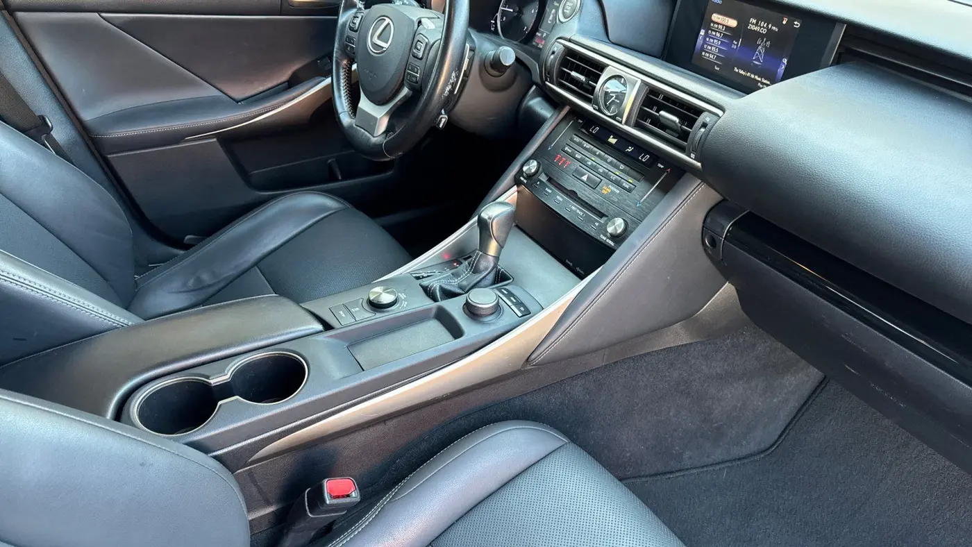 2017 Lexus IS 200t Base