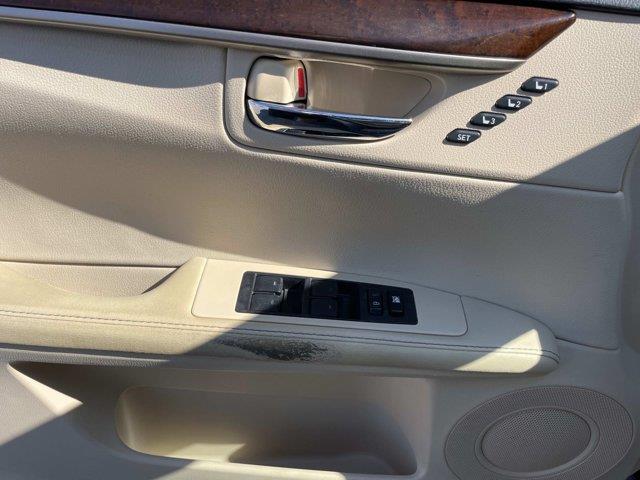 2013 Lexus ES