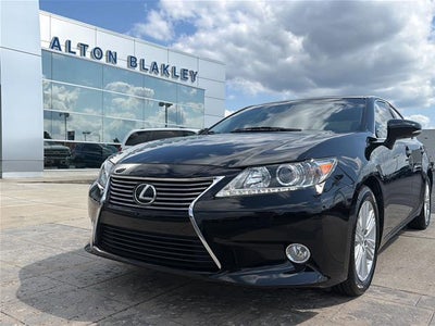 Photo of a 2014 Lexus ES 350 4DR Sedan for sale