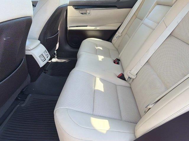2016 Lexus ES - $23,997