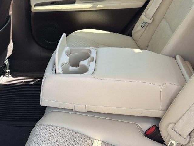 2016 Lexus ES - $23,997