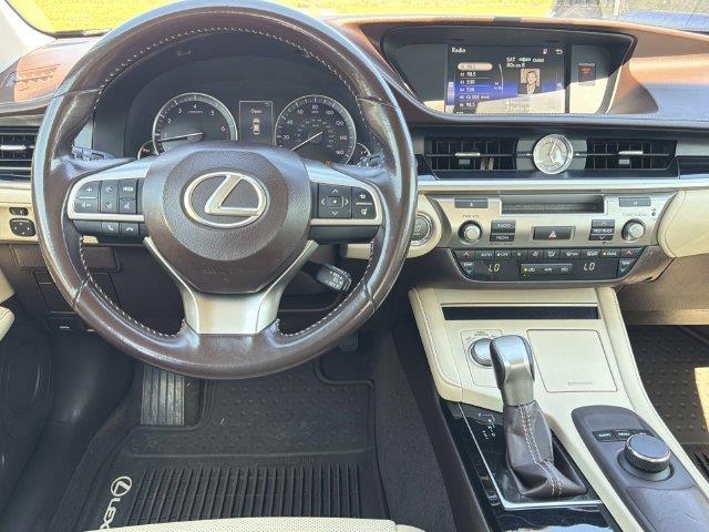 2016 Lexus ES - $23,997