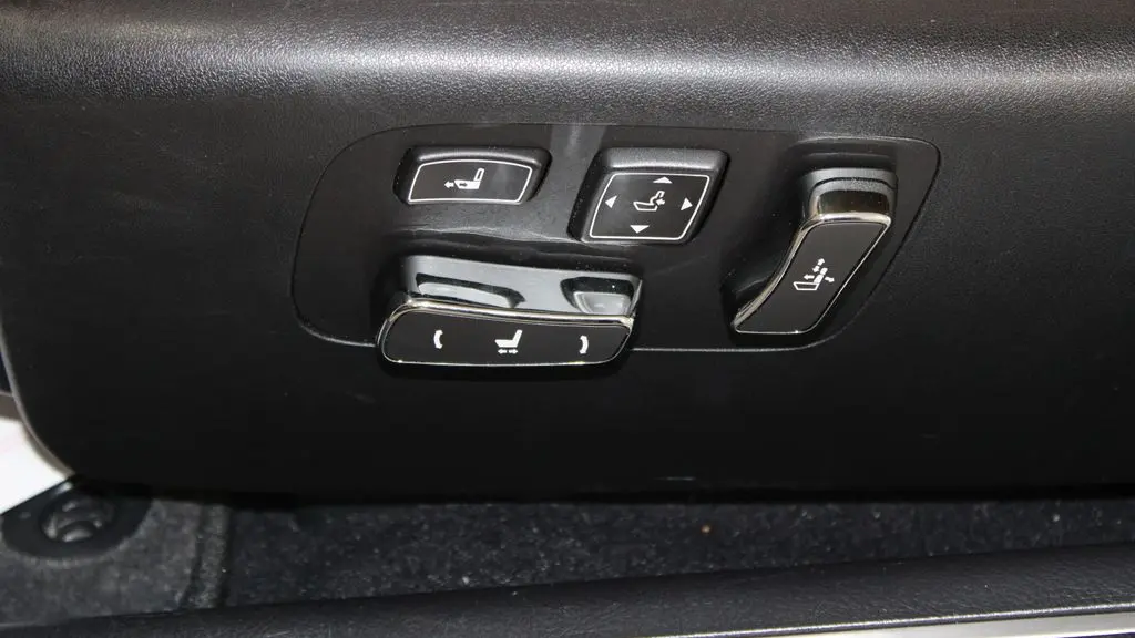 2016 Lexus LS 460 Base