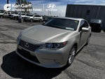 2015 ES 300h Thumbnail 1
