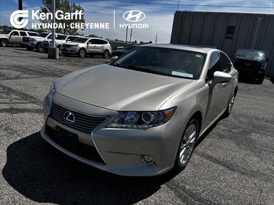 2015 Lexus ES 300H 4DR Sedan