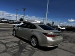 2015 ES 300h Thumbnail 3