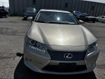 2015 ES 300h Thumbnail 8