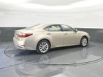 2014 ES 300h Thumbnail 15