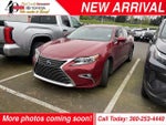 2016 ES 300h Thumbnail 1