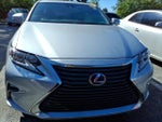2018 ES 300h Thumbnail 2