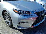 2018 ES 300h Thumbnail 7