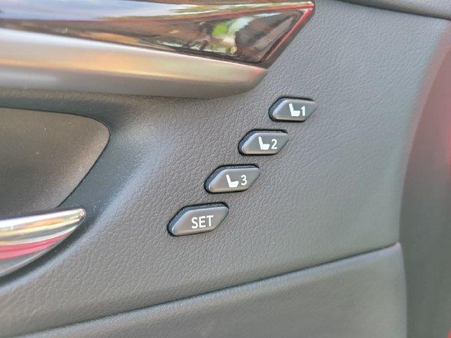 2017 Lexus ES - $22,988