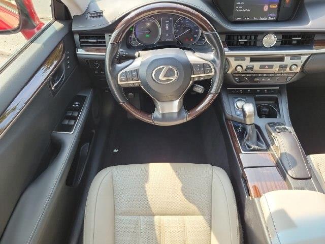 2017 Lexus ES - $22,988